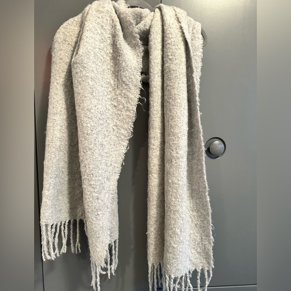 H&M Scarf - oversized